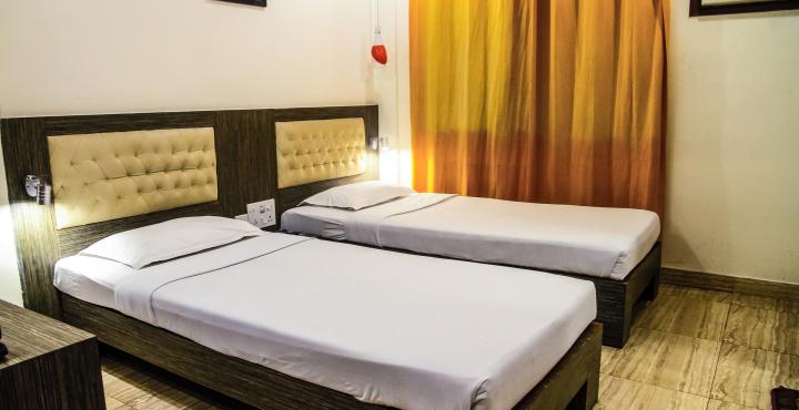Hotel Crestwood